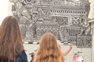 Street art à Tours : une excursion culturelle pour apprendre le français